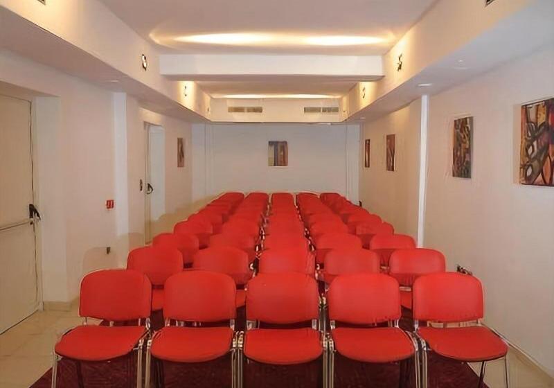 فندق Palace Gioia Tauro