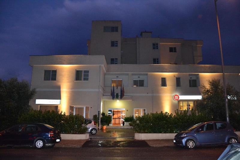 فندق Palace Gioia Tauro