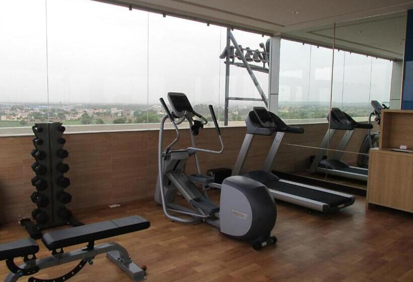 فندق Park Inn By Radisson Gurgaon Bilaspur