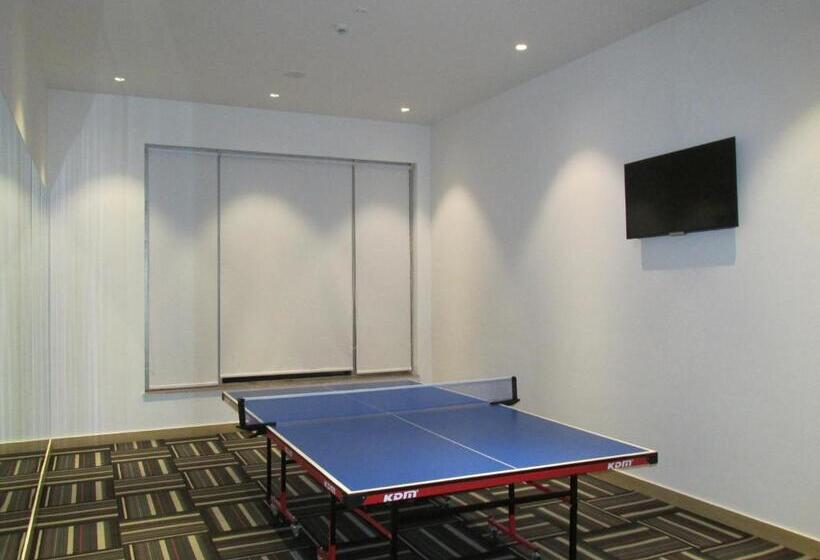 فندق Park Inn By Radisson Gurgaon Bilaspur