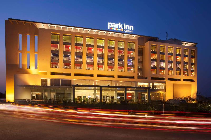 فندق Park Inn By Radisson Gurgaon Bilaspur