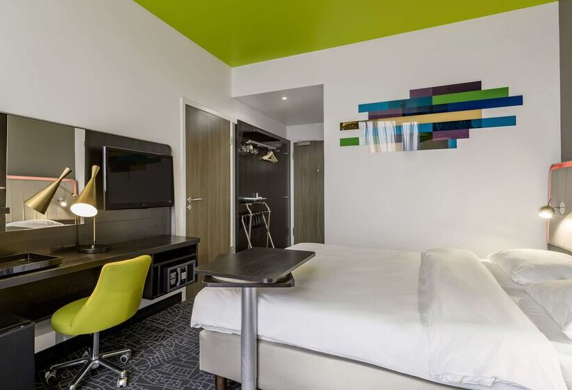 בית מלון כפרי Park Inn By Radisson Pulkovo Airport St. Petersburg