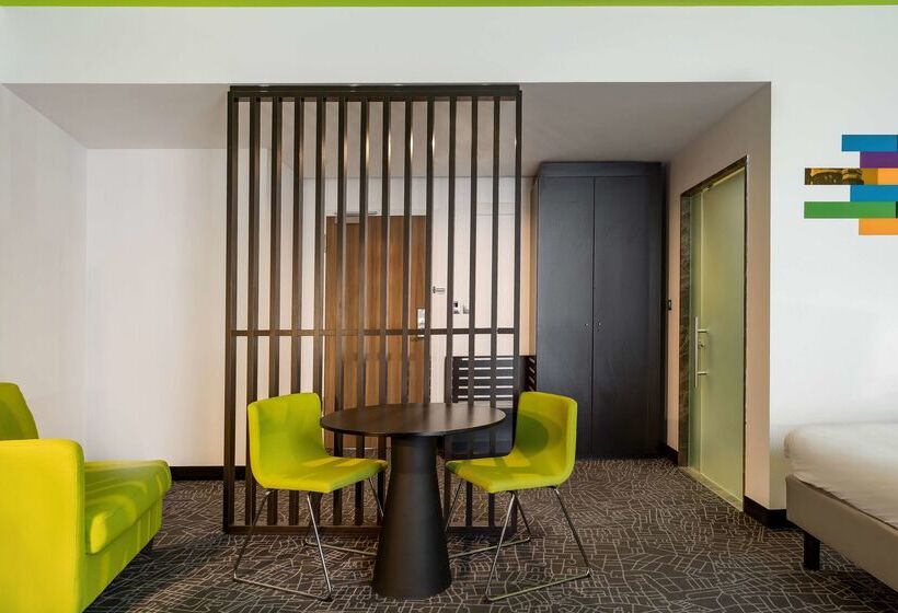 בית מלון כפרי Park Inn By Radisson Pulkovo Airport St. Petersburg