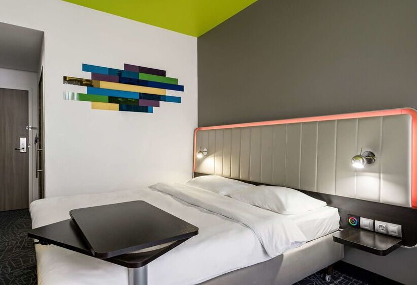 בית מלון כפרי Park Inn By Radisson Pulkovo Airport St. Petersburg