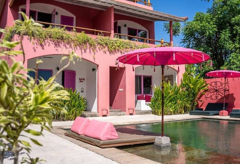 Отель Pinkcoco Uluwatu Constant Surprises & For Cool Adults Only