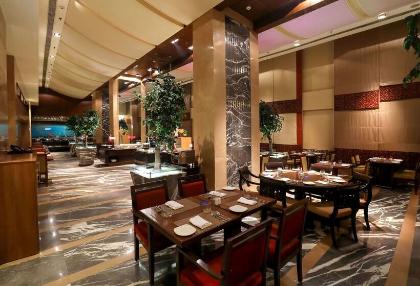 Radisson Blu Hotel Chennai City Centre