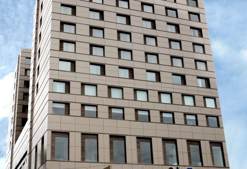 Radisson Blu Hotel Chennai City Centre