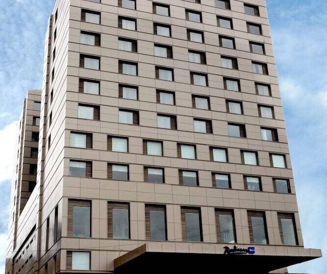 Radisson Blu Hotel Chennai City Centre