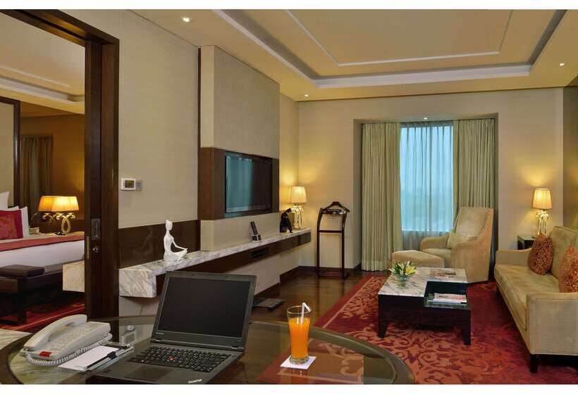 호텔 Radisson Blu Jaipur