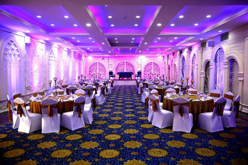 ホテル Ramada By Wyndham Amritsar