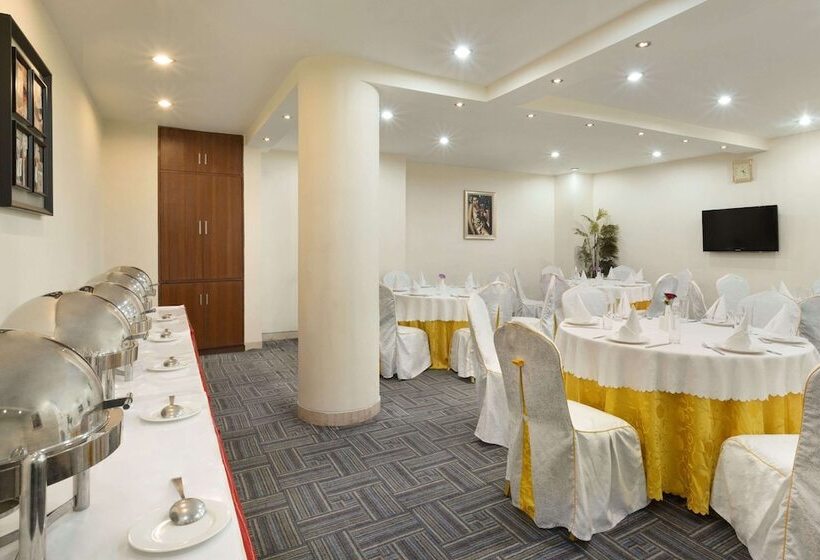 ホテル Ramada By Wyndham Amritsar