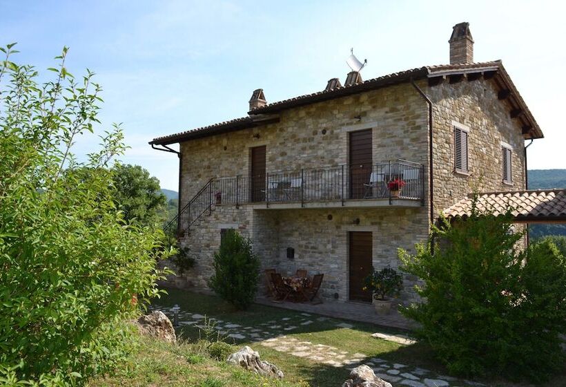 فندق Relais Parco Del Subasio