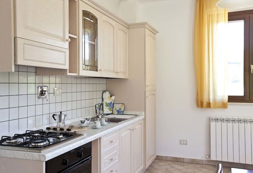 فندق Relais Parco Del Subasio