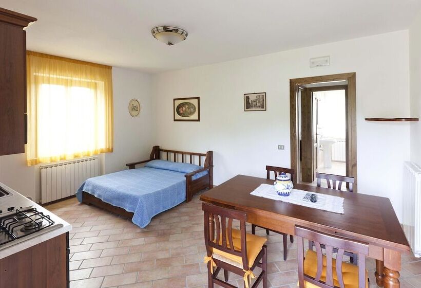 فندق Relais Parco Del Subasio