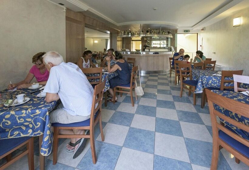 فندق Resort Isola Rossa