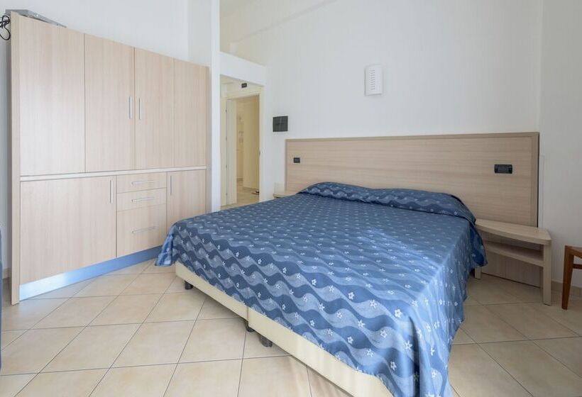 فندق Resort Isola Rossa