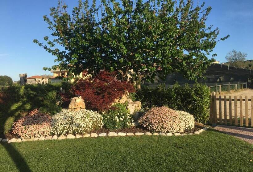 فندق Ristorante Casa Rossa