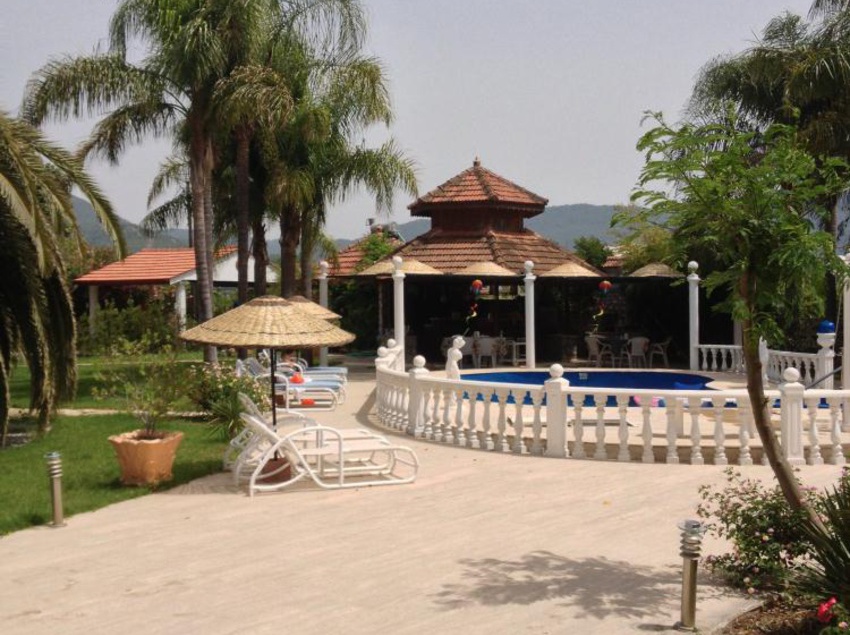 בית מלון כפרי Romantik Villa Dalla