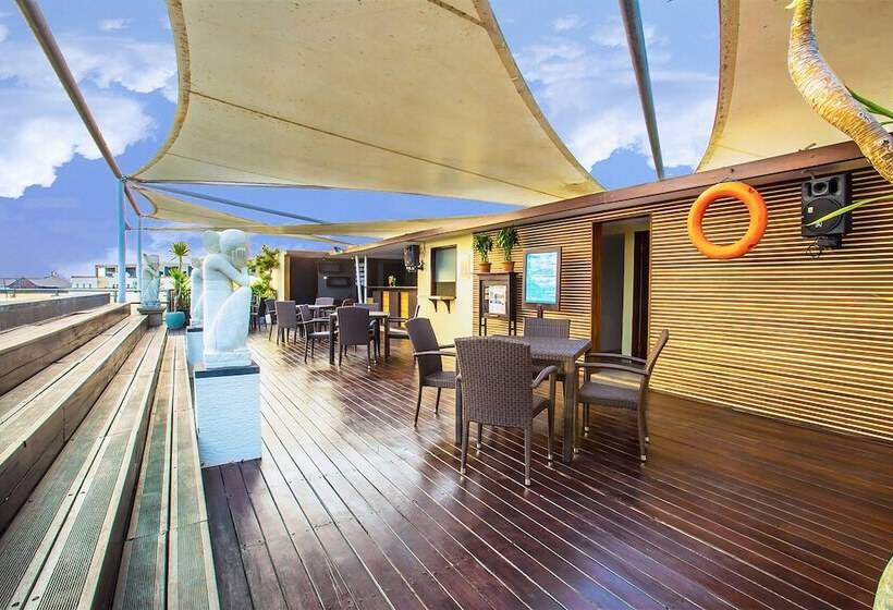 Отель Royal Regantris Kuta