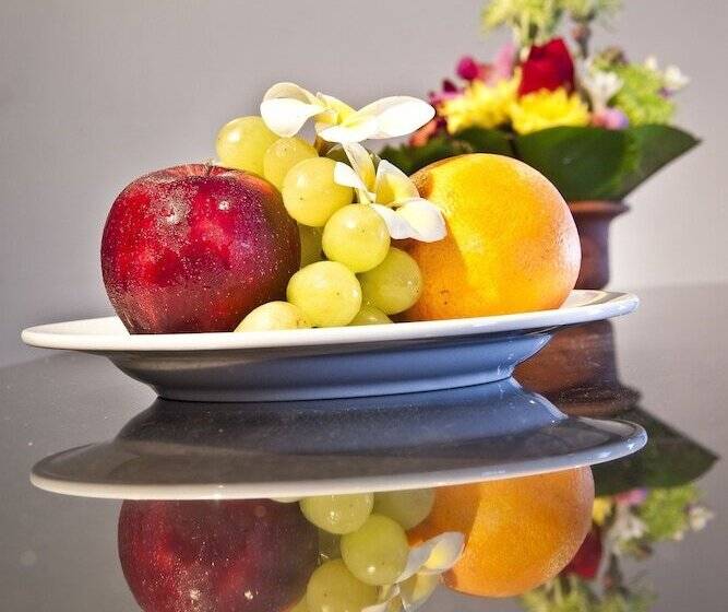 Отель Royal Regantris Kuta