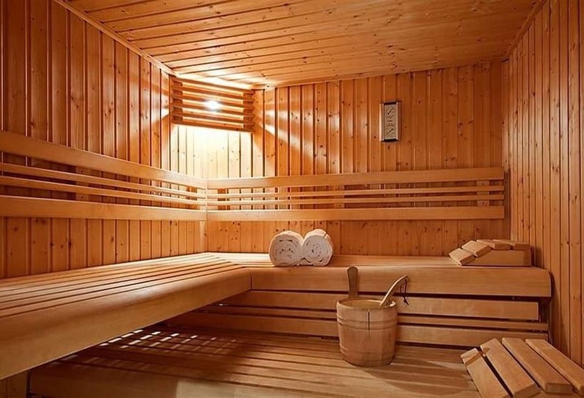 酒店 Royal Sebaste