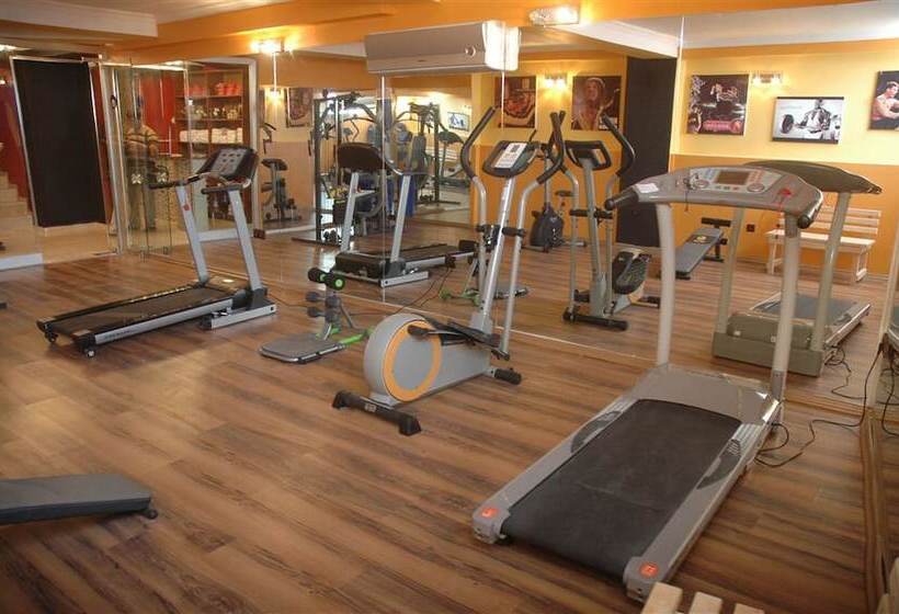 酒店 Royal Sebaste