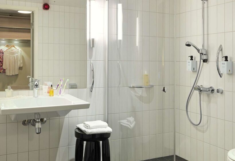 هتل Scandic Fornebu