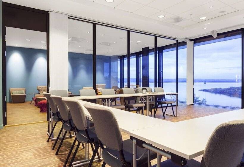 هتل Scandic Fornebu