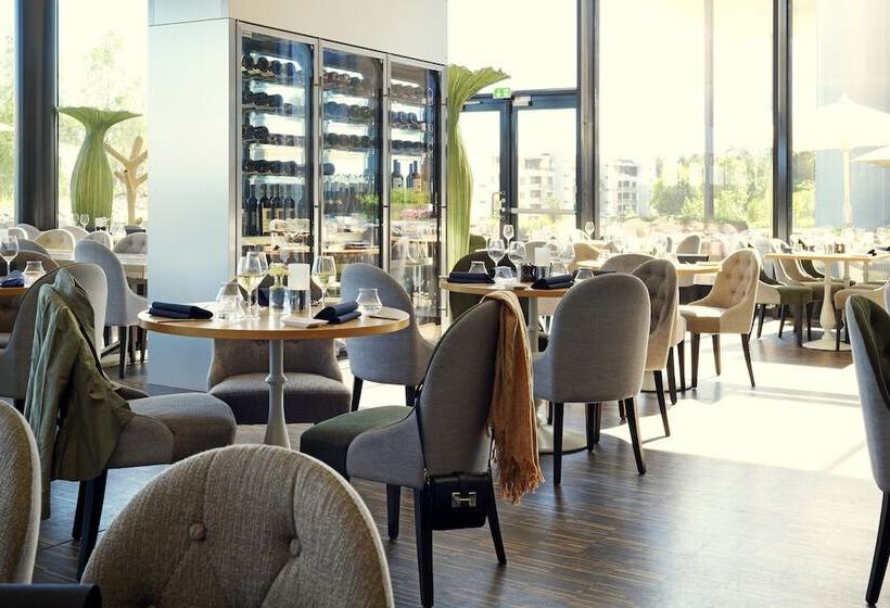 هتل Scandic Fornebu