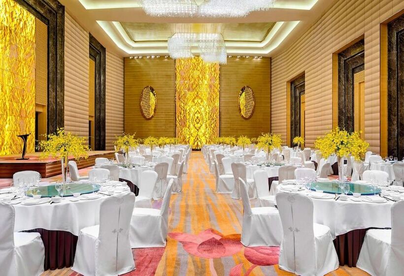 فندق Sheraton Huzhou Taihu Lake Hot Spring Resort & Spa