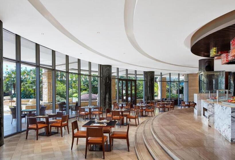 Отель Sheraton Qiandao Lake Resort