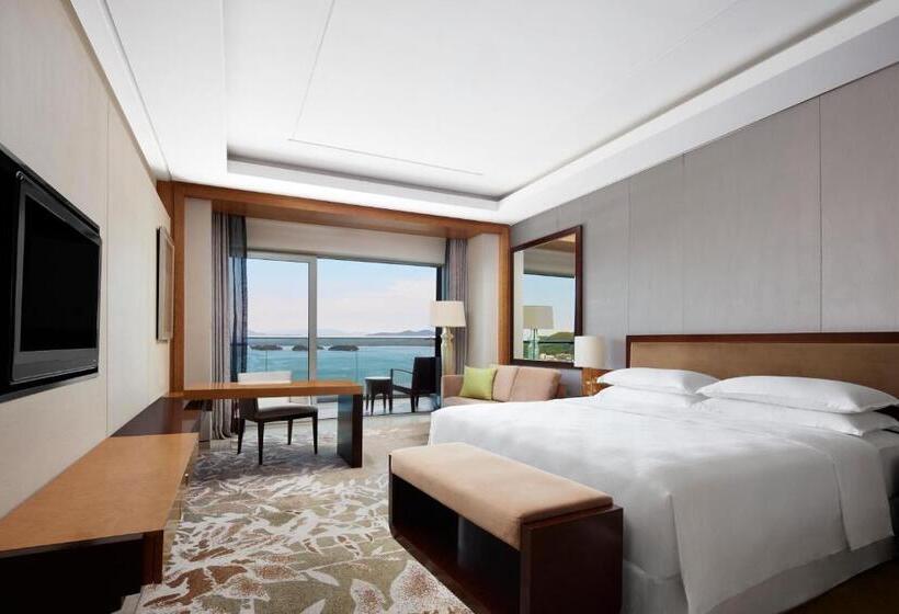 Отель Sheraton Qiandao Lake Resort