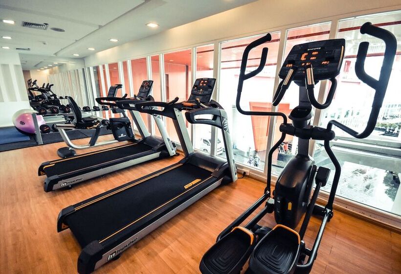 Sleep With Me Hotel Design Hotel @ Patong