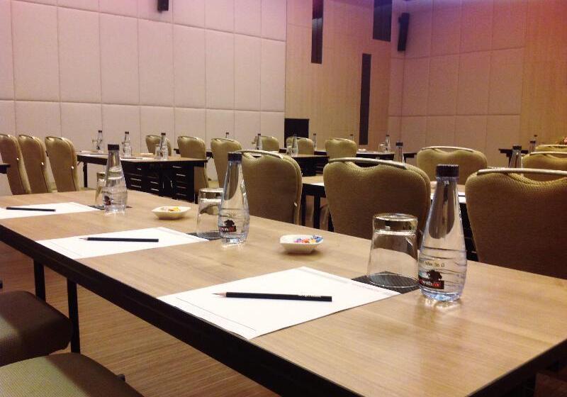 Sleep With Me Hotel Design Hotel @ Patong