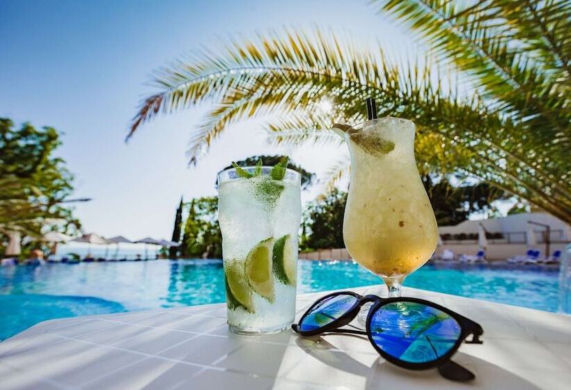 هتل Swissôtel Resort Sochi Kamelia