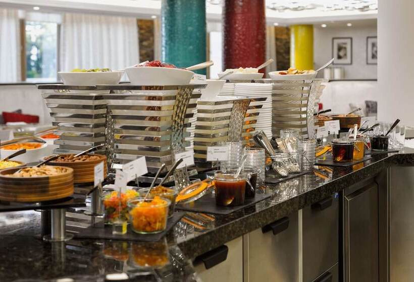 هتل Swissôtel Resort Sochi Kamelia