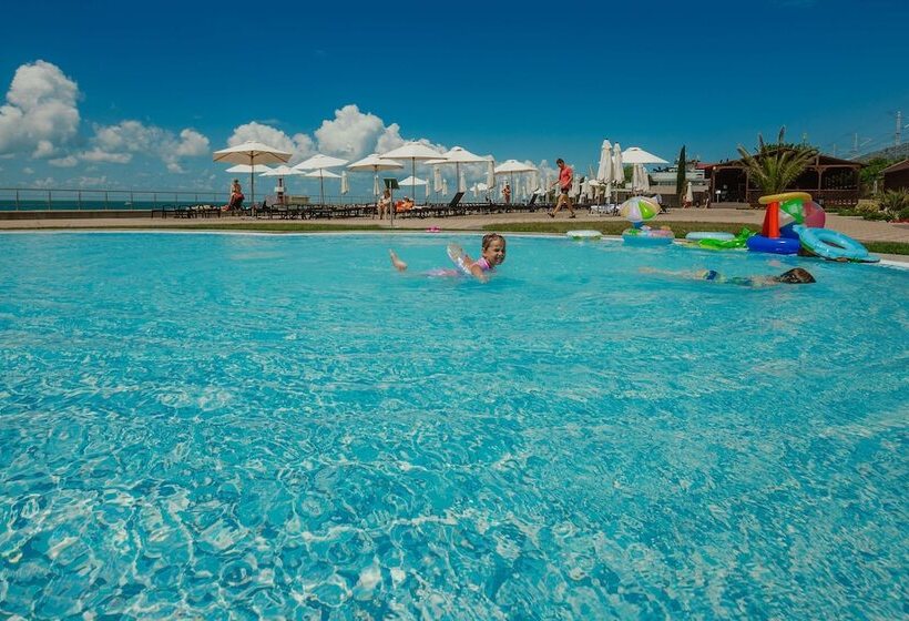 هتل Swissôtel Resort Sochi Kamelia