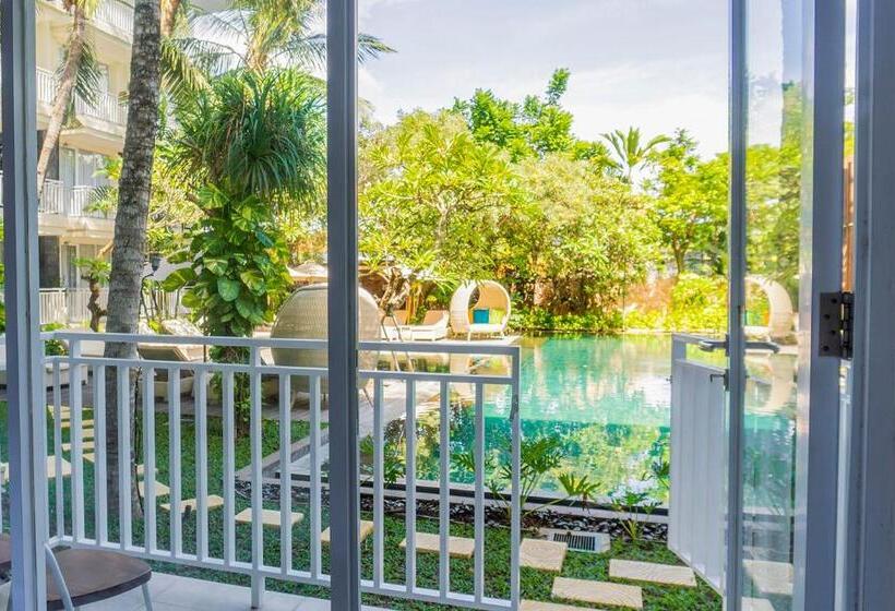 בית מלון כפרי The 1o1 Bali Fontana Seminyak