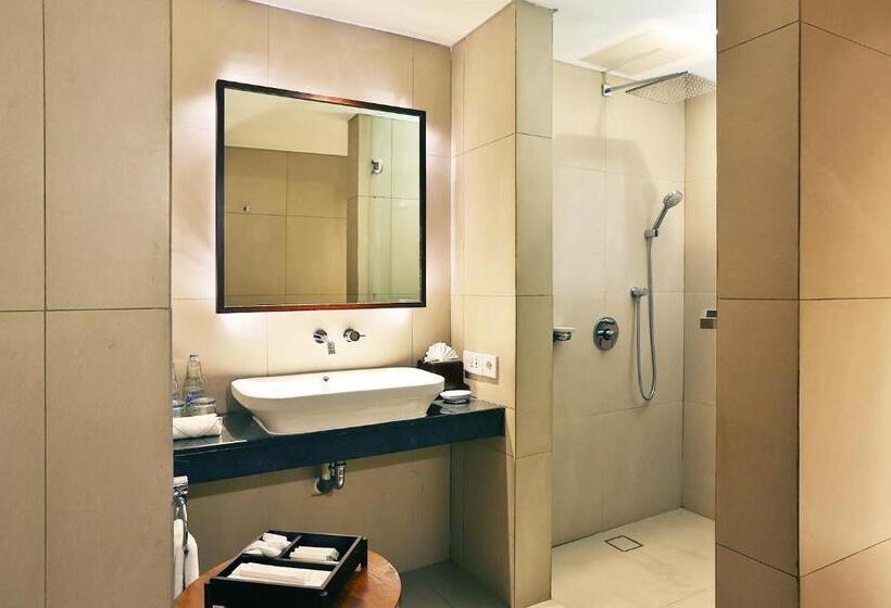 ホテル The 1o1 Bali Fontana Seminyak