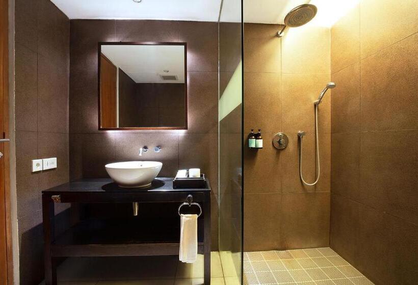 ホテル The 1o1 Bali Fontana Seminyak