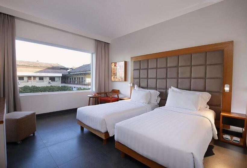 ホテル The 1o1 Bali Fontana Seminyak