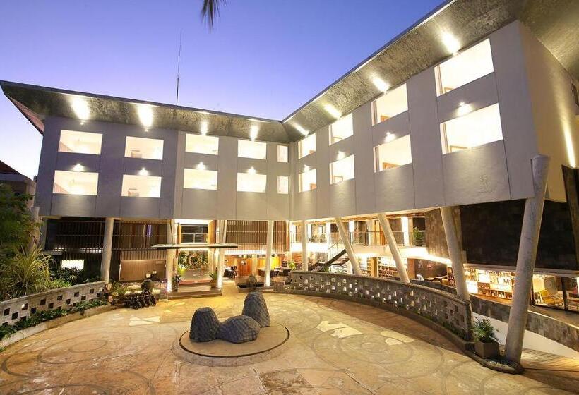 בית מלון כפרי The 1o1 Bali Fontana Seminyak