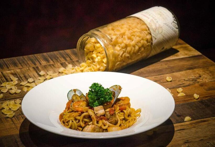 ホテル The 1o1 Bali Fontana Seminyak