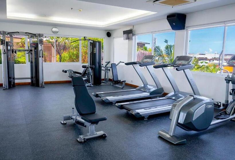 ホテル The 1o1 Bali Fontana Seminyak