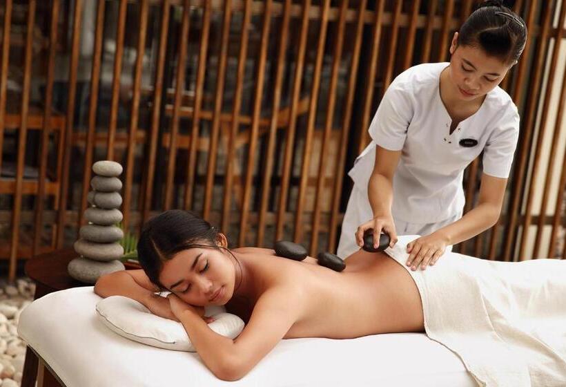 בית מלון כפרי The 1o1 Bali Fontana Seminyak