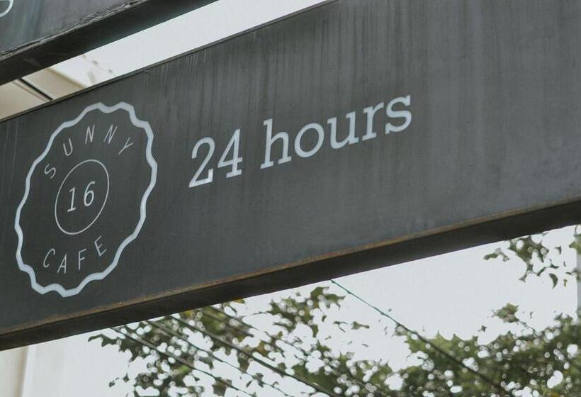 ホテル The 1o1 Bali Fontana Seminyak