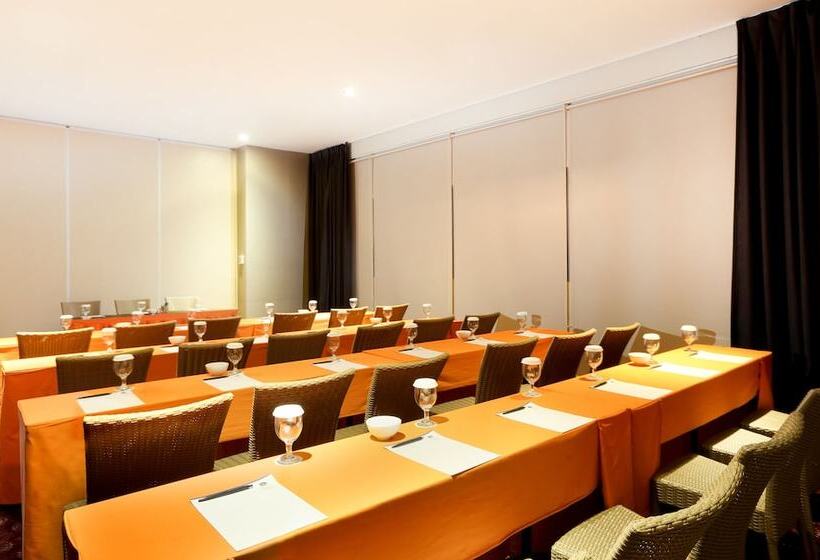 בית מלון כפרי The 1o1 Malang Oj