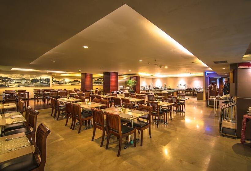 בית מלון כפרי The 1o1 Malang Oj