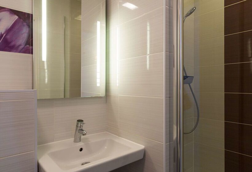 酒店 The Originals Boutique, Hôtel Les Poèmes De Chartres