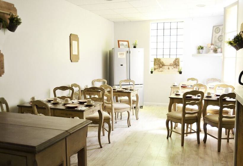 酒店 The Originals Boutique, Hôtel Les Poèmes De Chartres